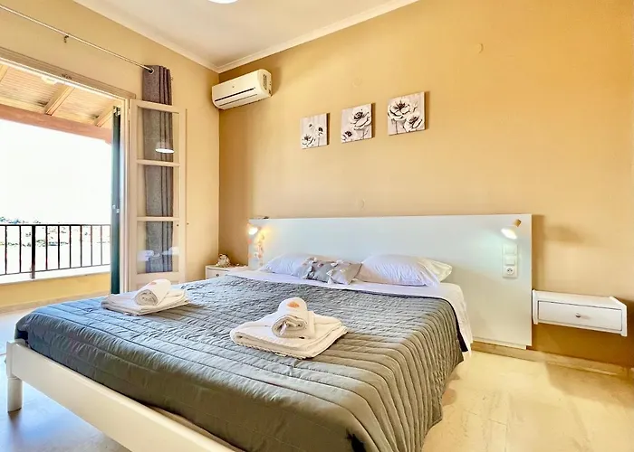 Villa Beachfront Bellevue By Dadovillas *